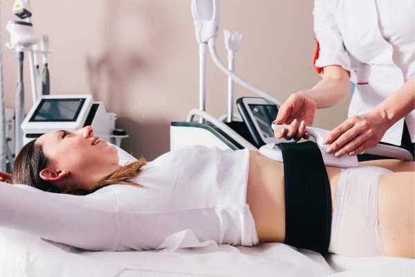 woman having body sculpting to help improve her body image and her mental health Teddington